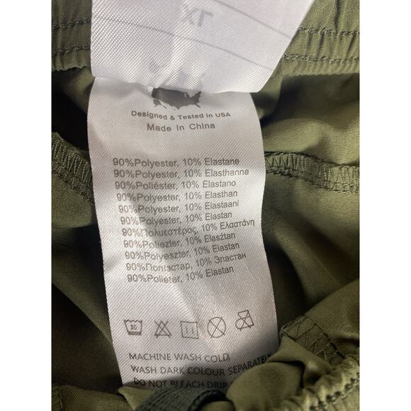 Lightweight mens green cargo shorts size XL with elastic waist - Picture 5 of 6